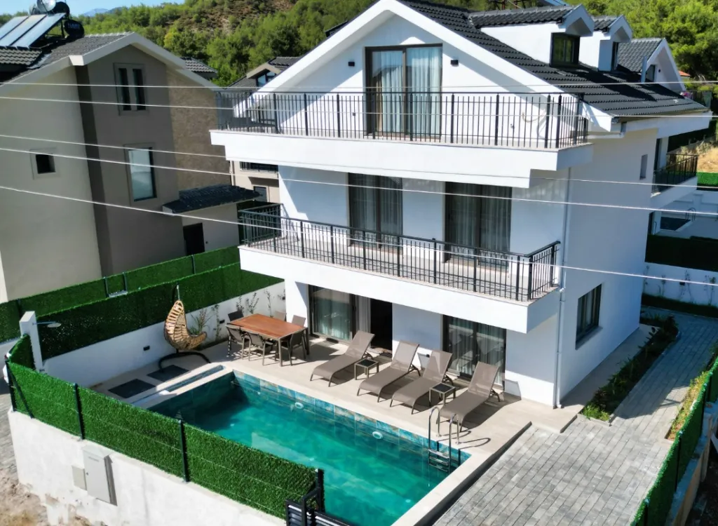 MT Villa